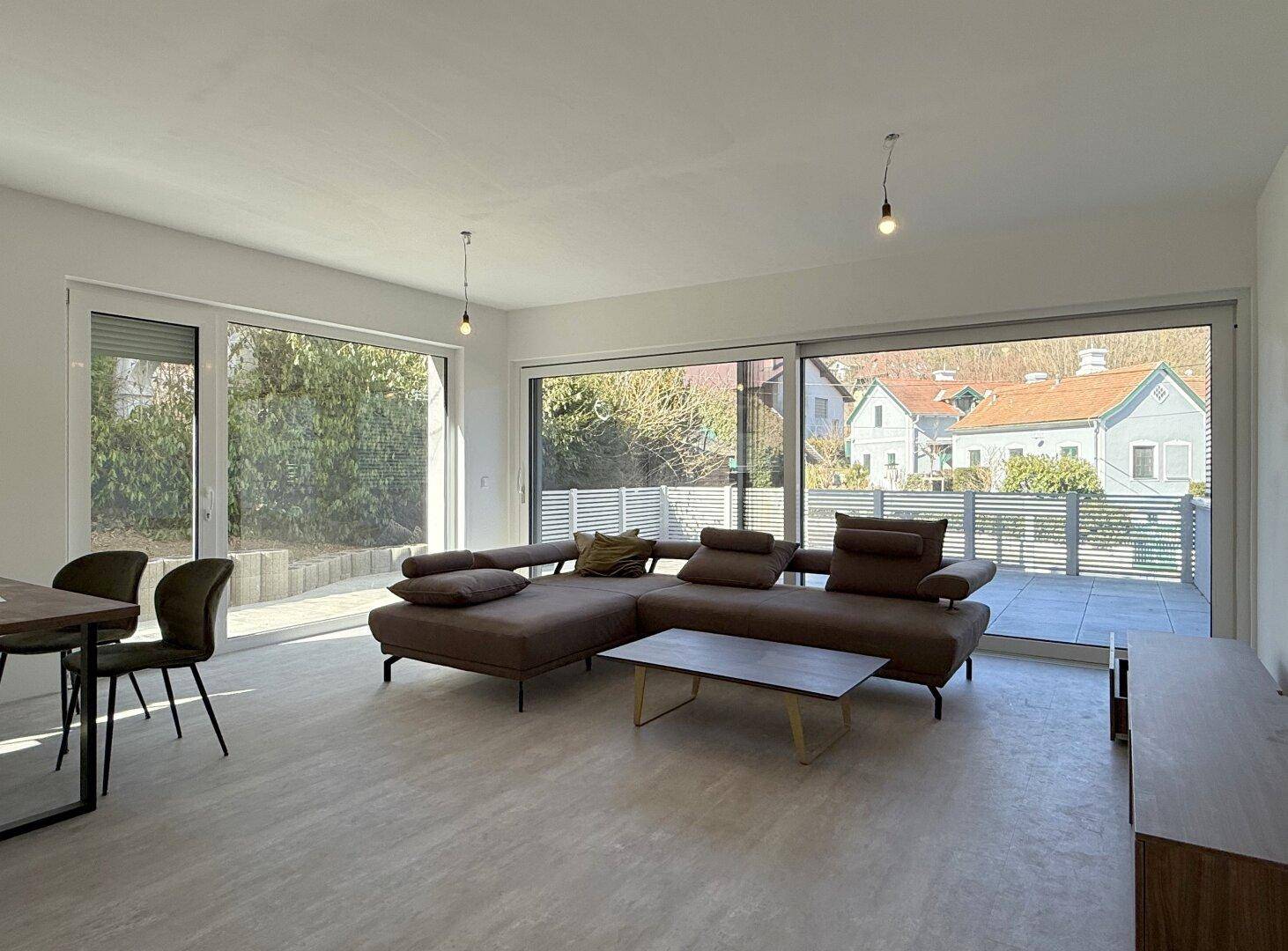 Wohnzimmer mit Terrassenzugang