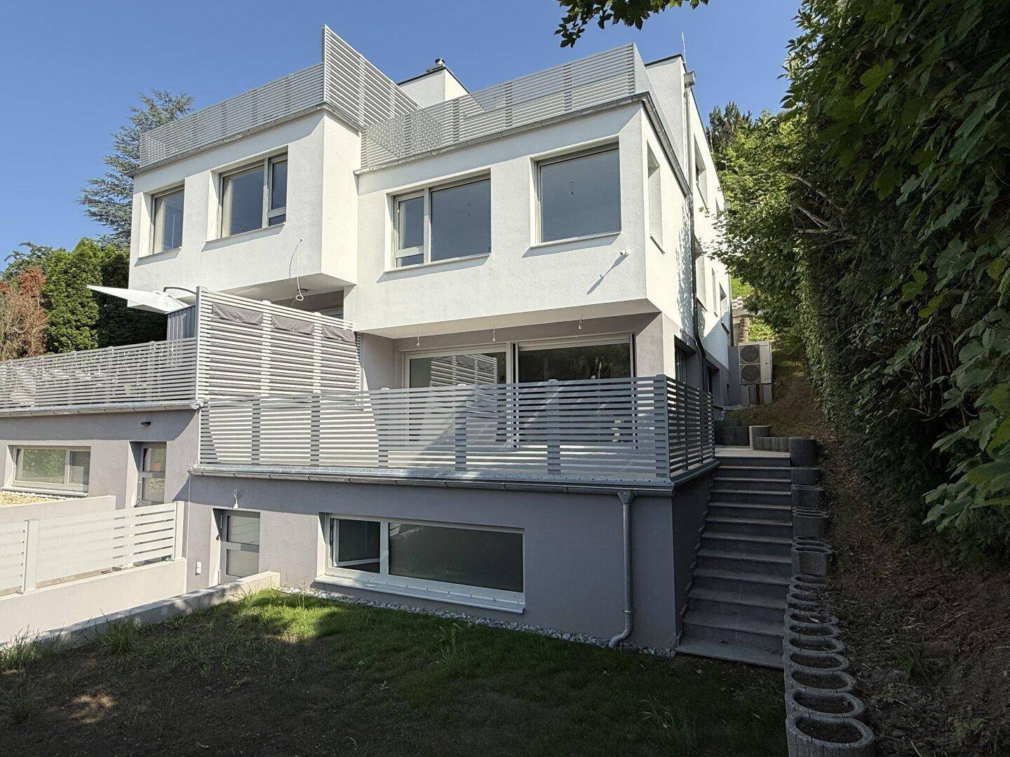 Haus mit Vorgarten