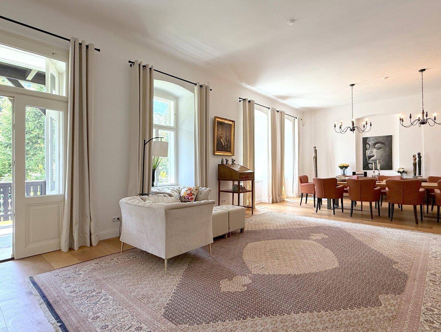 Wohnsalon mit Terrassenzugang