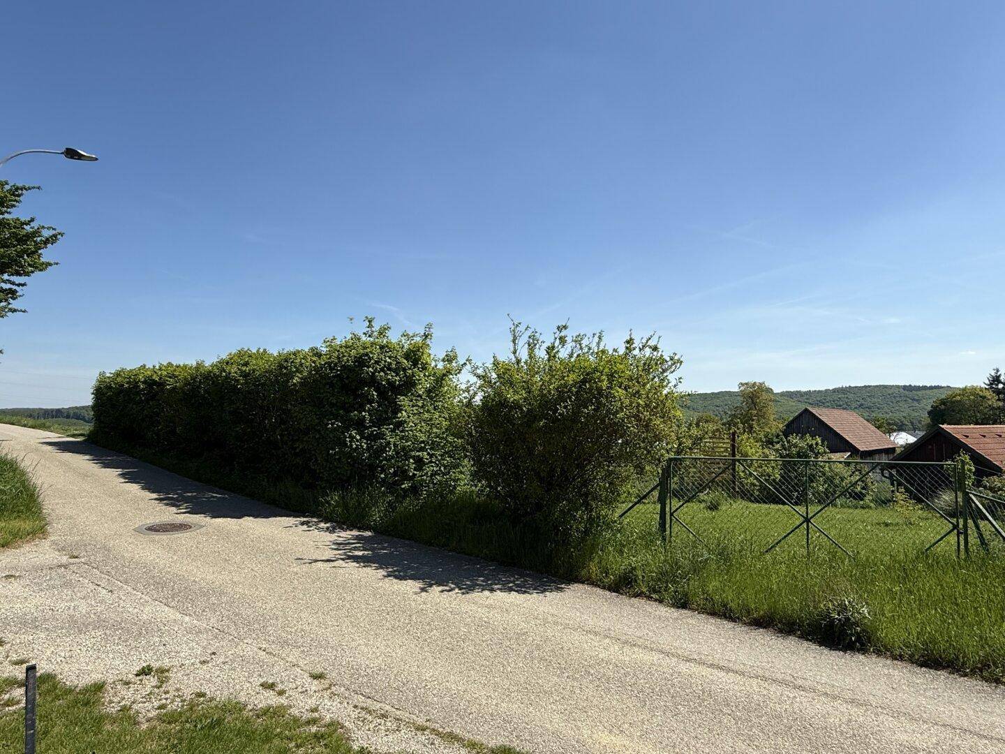 Vor dem Haus