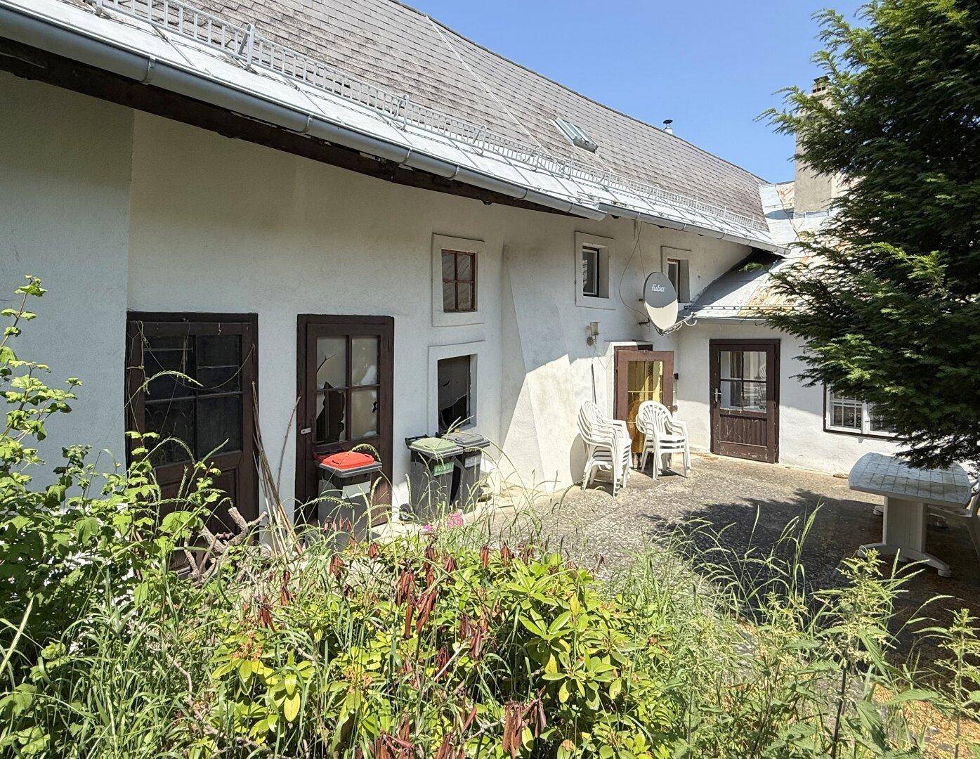 Das Haus vom Innenhof aus