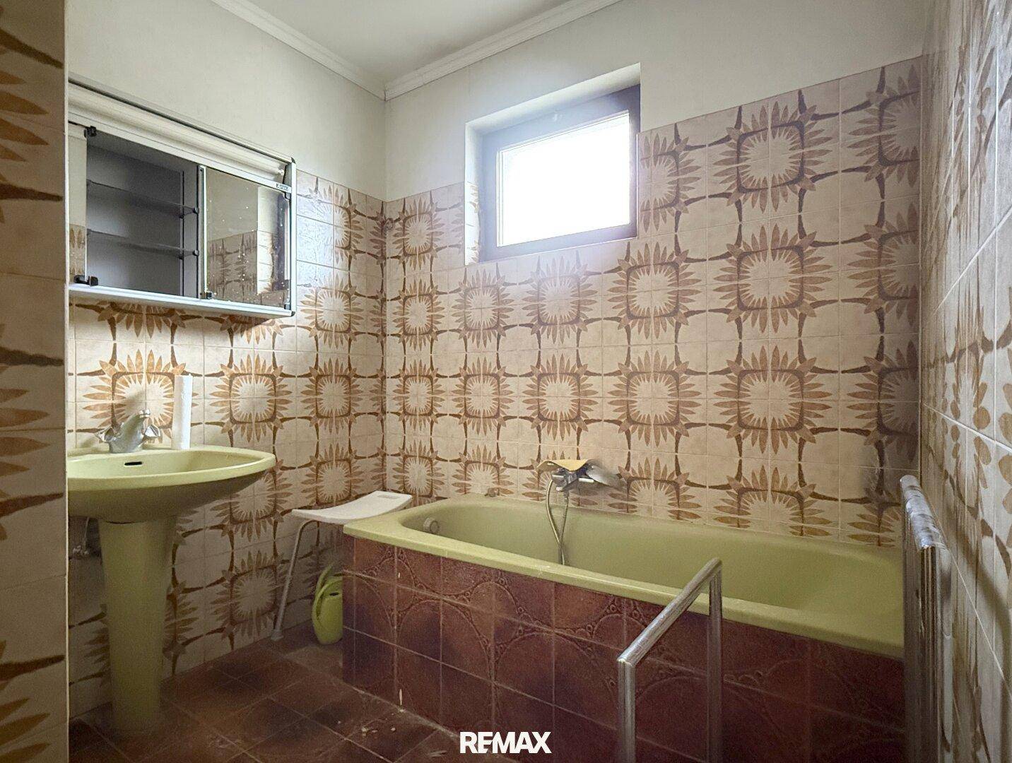 Erdgeschoss - Badezimmer