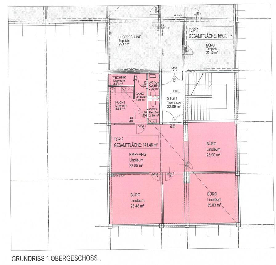 Grundriss des ersten Obergeschosses mit Büroräumen, Besprechungszimmer und Empfangsbereich.
