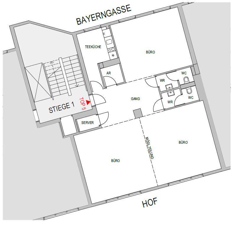 Grundrissplan einer Etage mit mehreren Büroräumen, Teeküche und Toiletten, zugänglich über ein Treppenhaus.