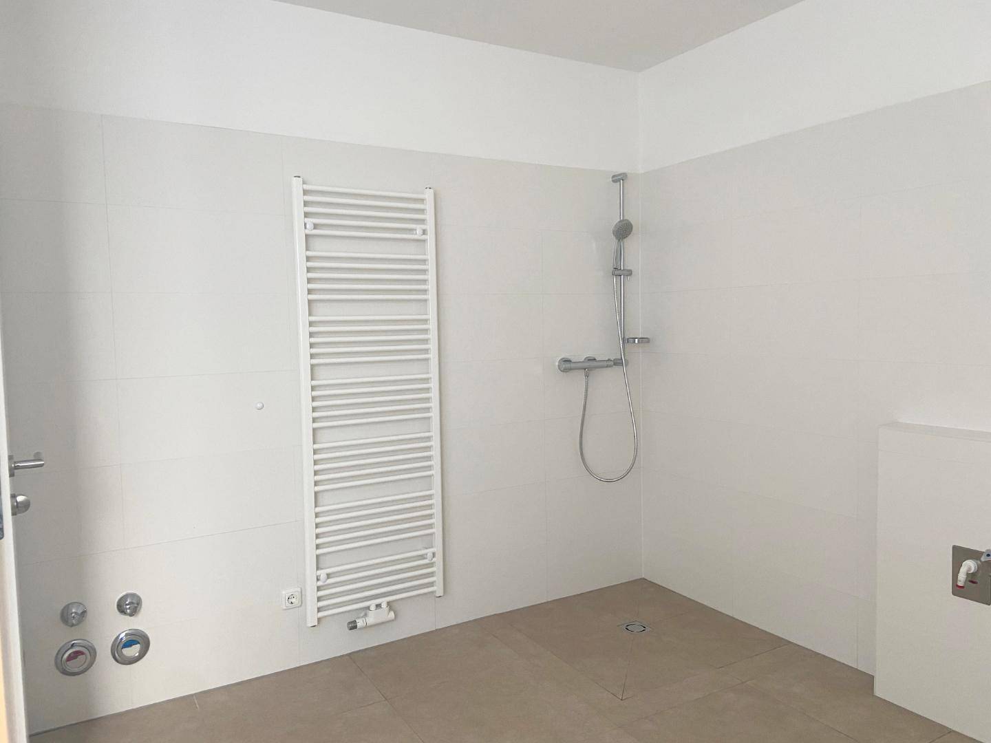 Badezimmer 03