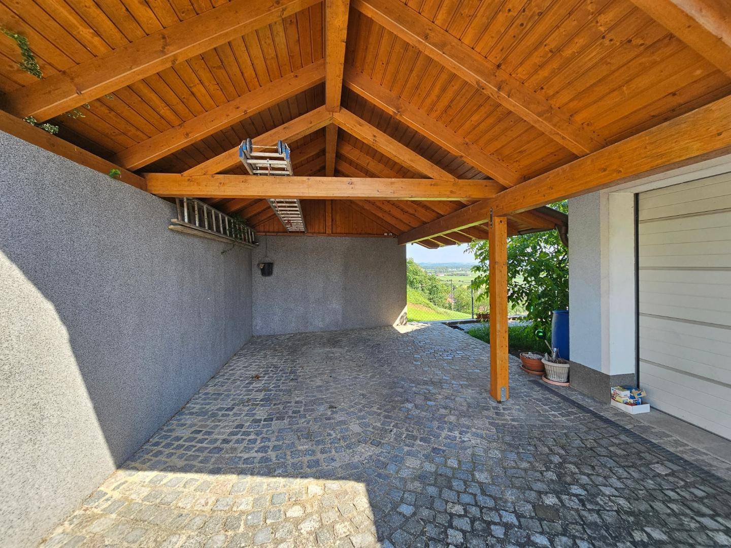 Carport