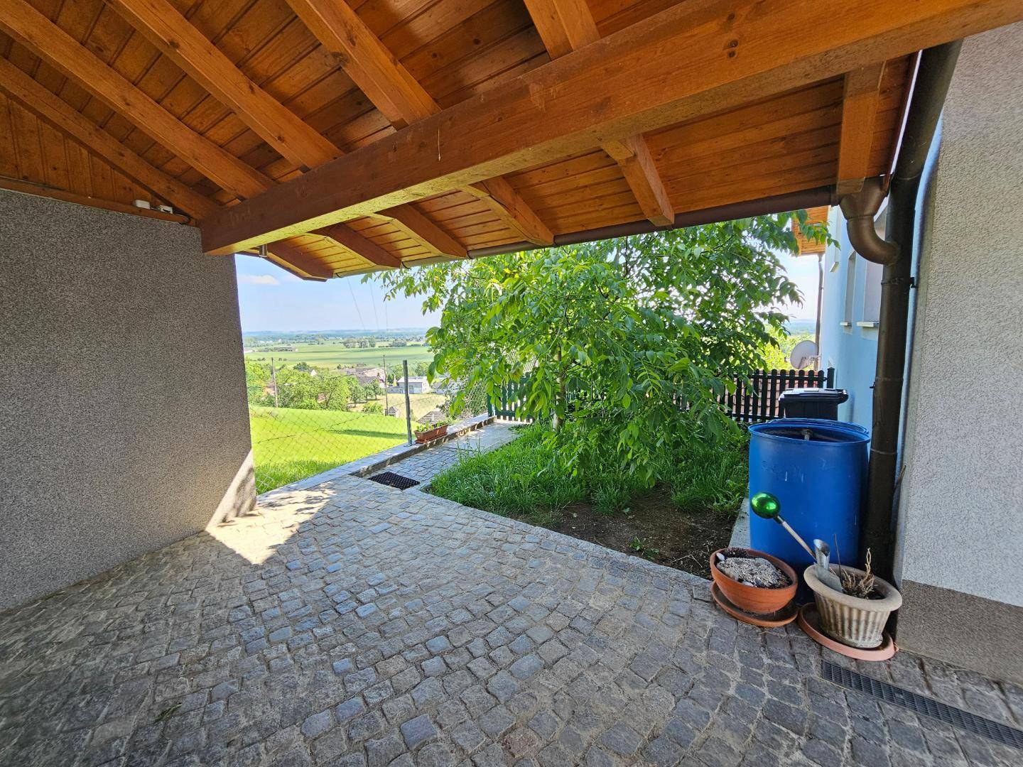 Carport 1