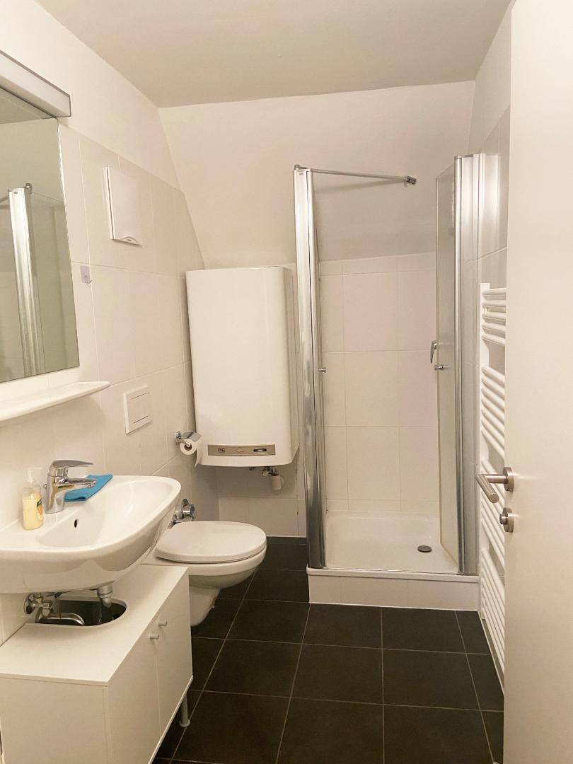 Badezimmer 01