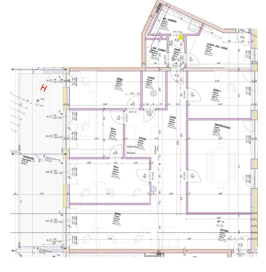 Detaillierter Grundriss mit Büros, Besprechungsraum, Küche und Sanitäranlagen auf einer Etage.