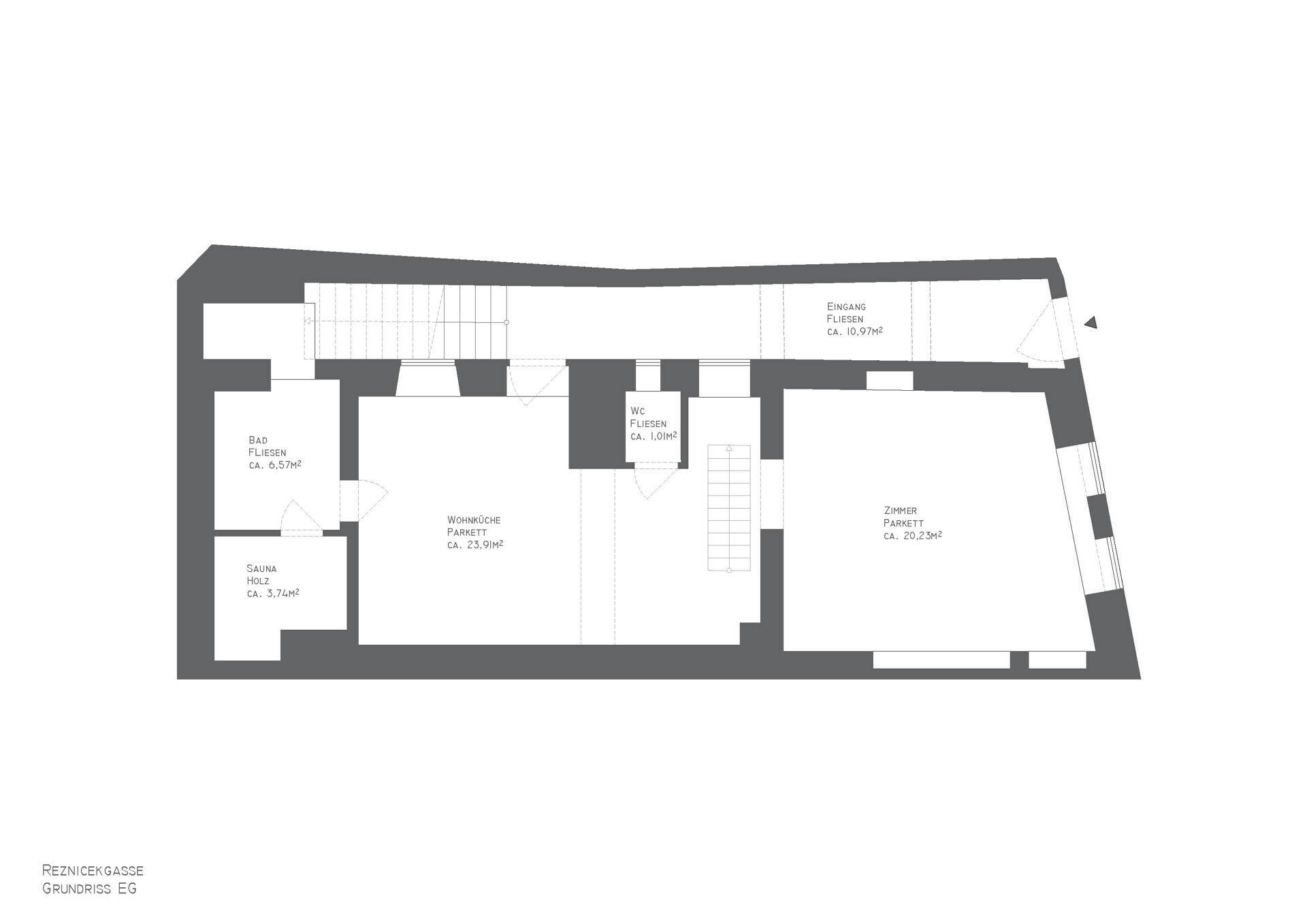 Grundriss des Erdgeschosses mit Wohnküche, Zimmer und Bad.