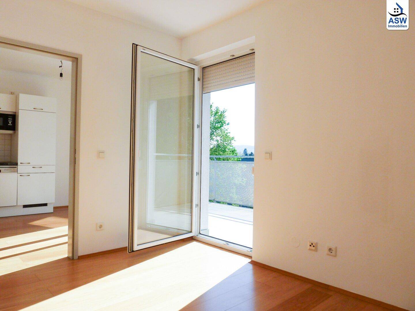 Perfekt aufgeteilte 4-Zimmerwohnung mit großer Terrasse in zentraler Lage (befristet vermietet) - Widok 5