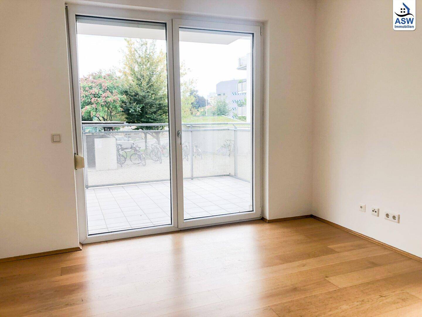 Moderne 2-Zimmerwohnung mit großer Terrasse in zentraler Lage - Widok 2