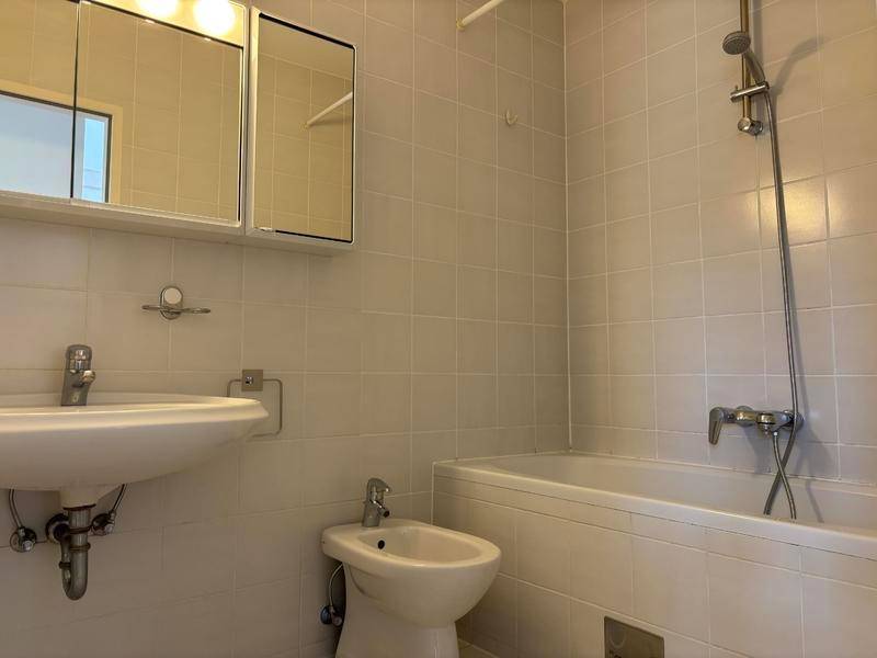 Badezimmer mit Badewanne