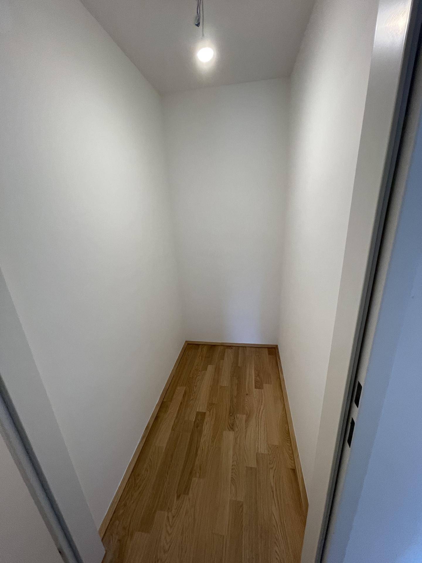 Charmante 3-Zimmer Wohnung mit Balkon Nähe Bahnhof Floridsdorf - Widok 6