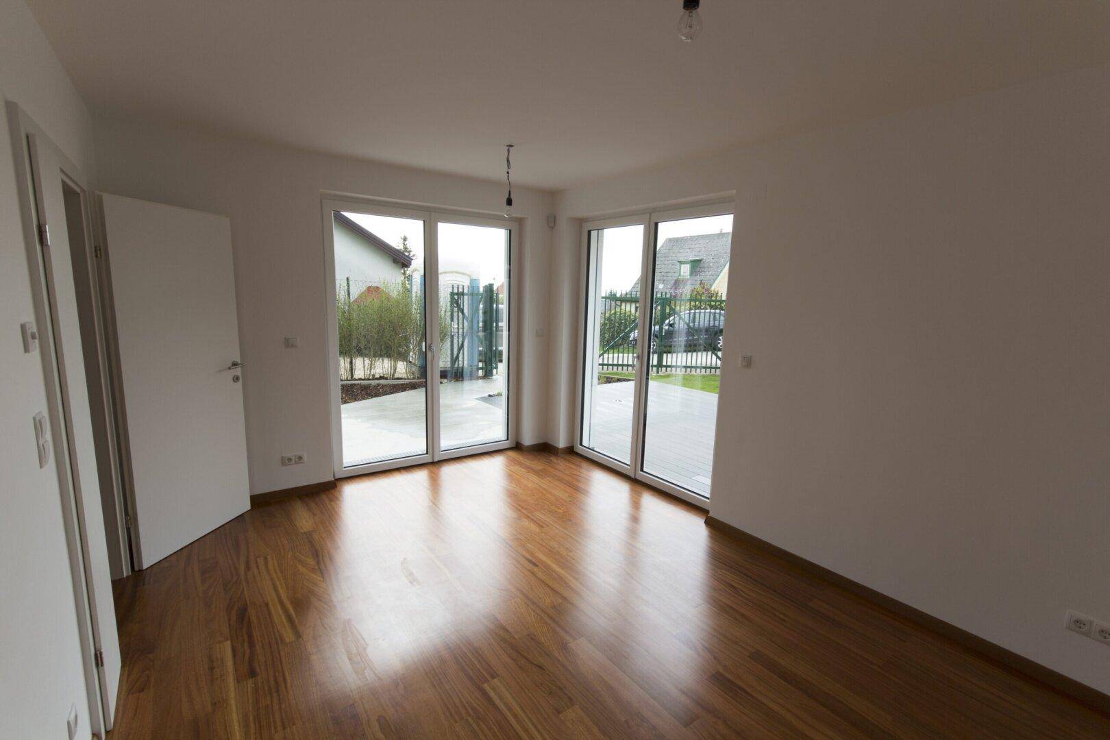 Luxury Single-Family Home with Spa Area – pohled 6