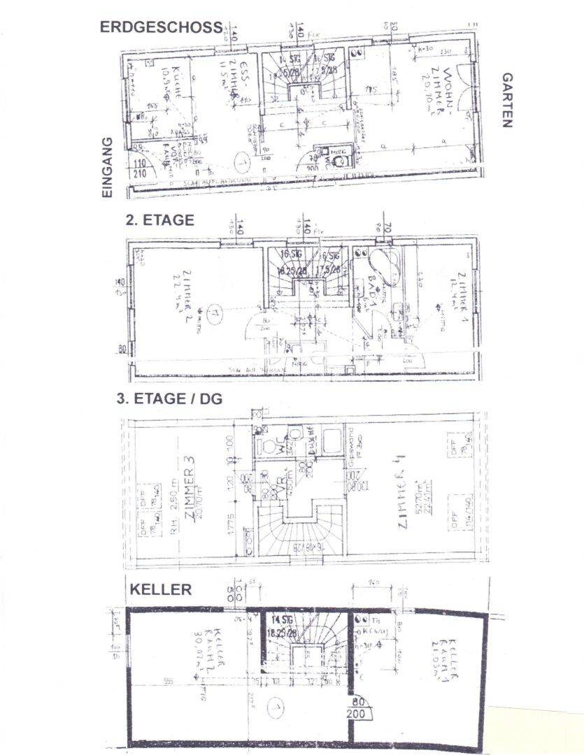 Übersicht der Grundrisse für Erdgeschoss, Obergeschosse und Keller des Hauses.