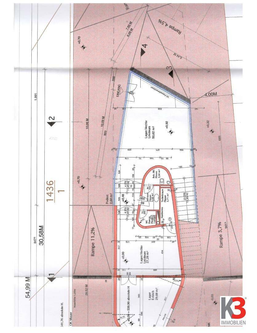 Detaillierter Grundrissplan mit mehreren Lager- und Archivbereichen, Sanitäranlagen und Zugang über Rampen.