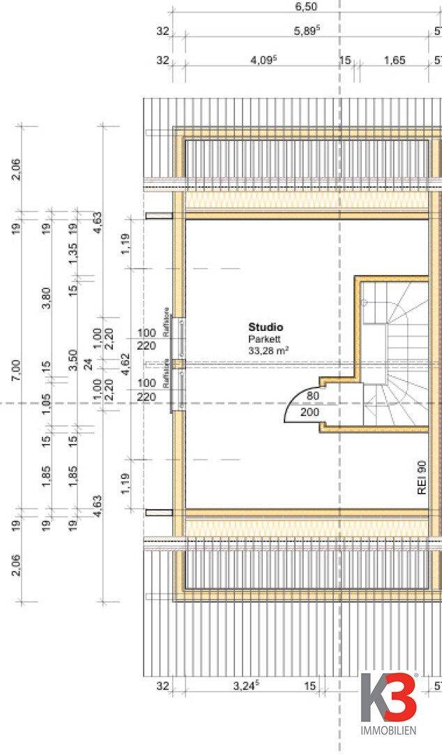 Grundriss Dachgeschoss Haus A mit großem Studio und Treppenaufgang.