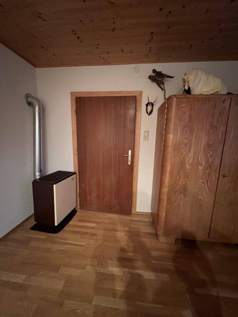 Stube / Zimmer mit Holzofen