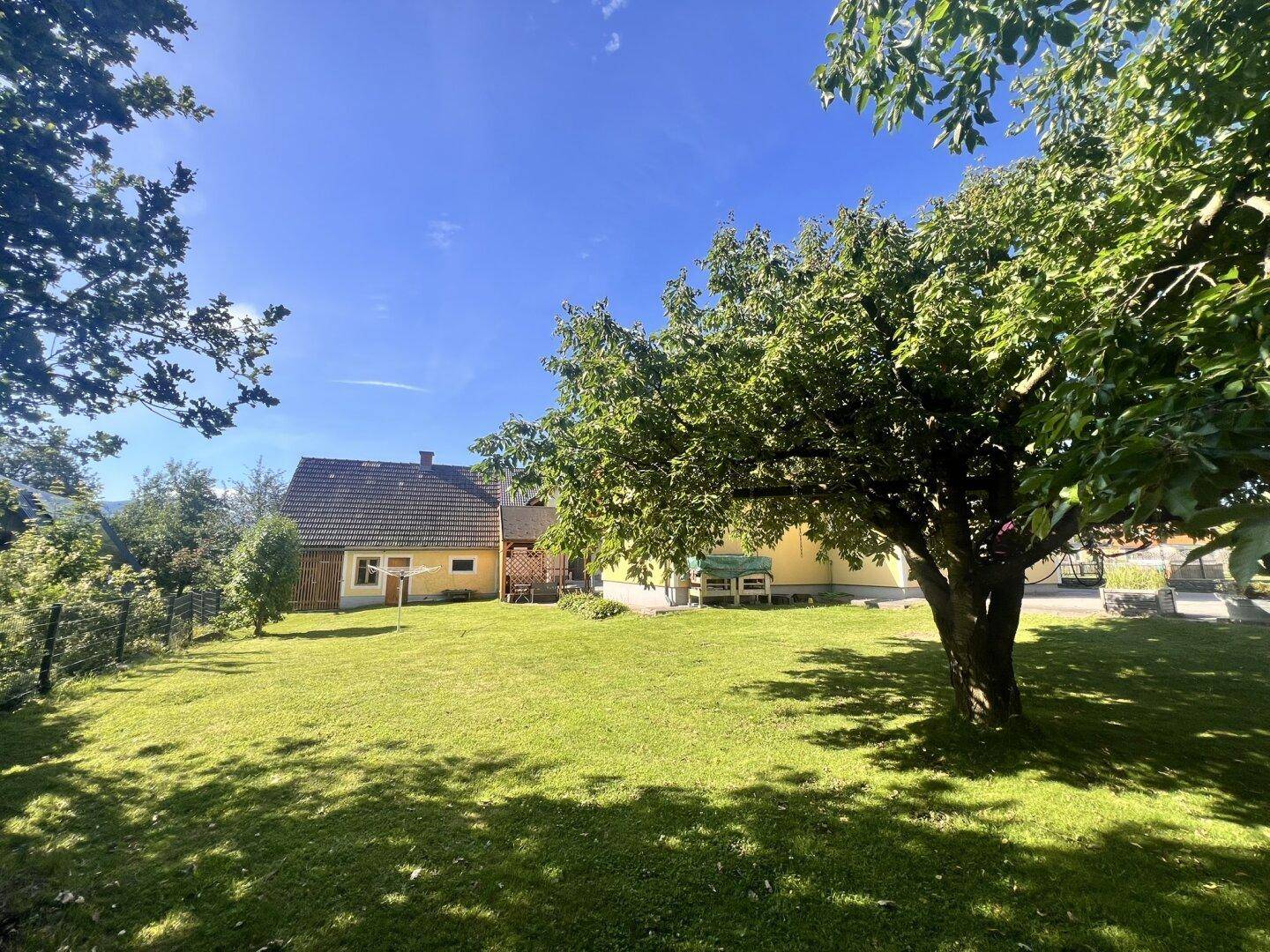 schönes Wohnhaus mit ruhigem Garten und Nebengebäude in Spielberg - Ansicht 2