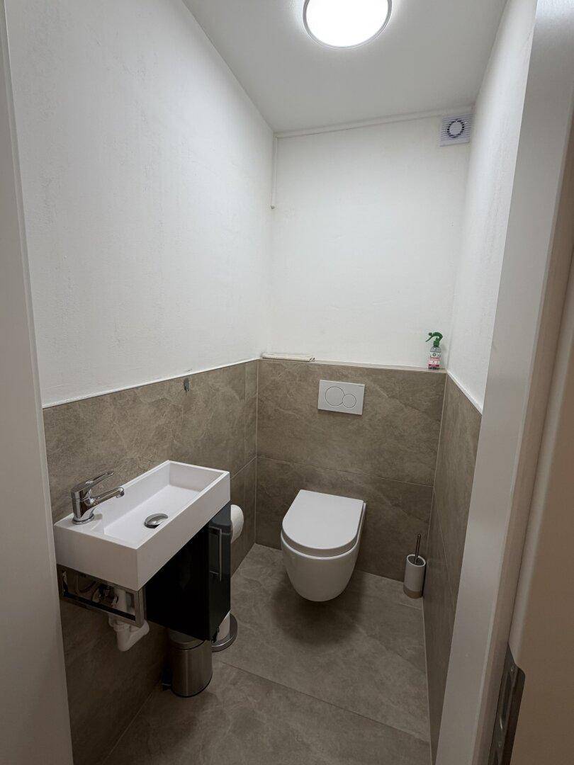 extra WC im Haus 2