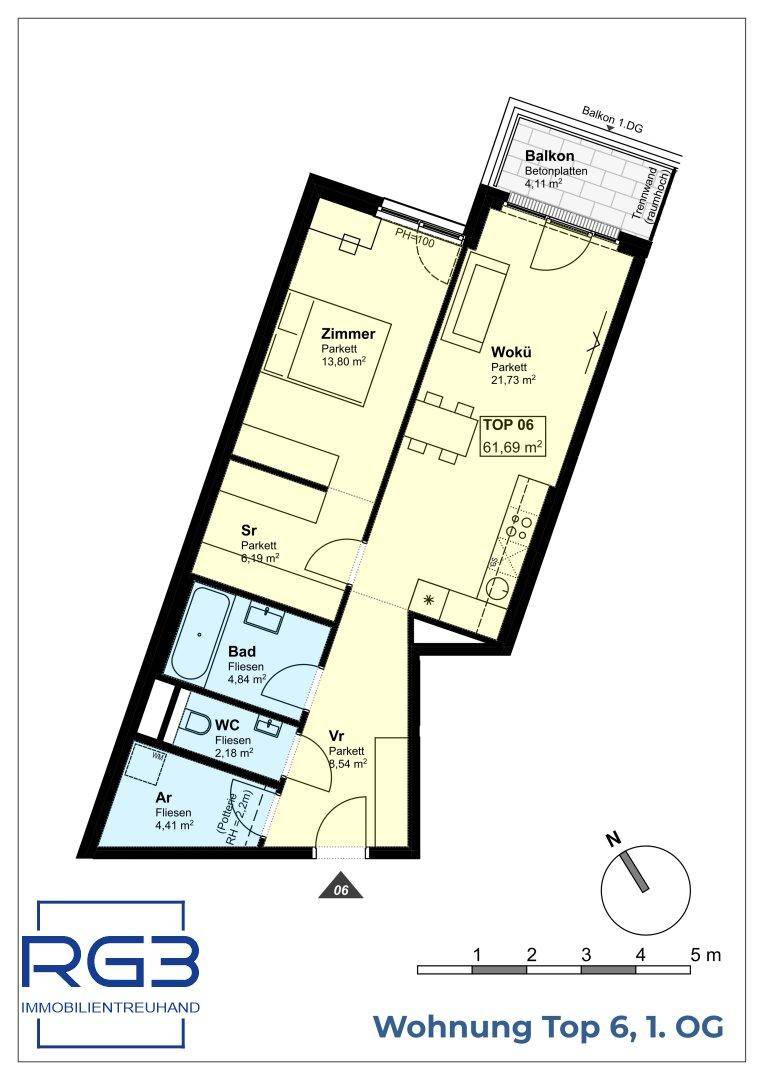 Detaillierter Grundriss der Wohnung Top 06 im ersten Obergeschoss mit Balkon.
