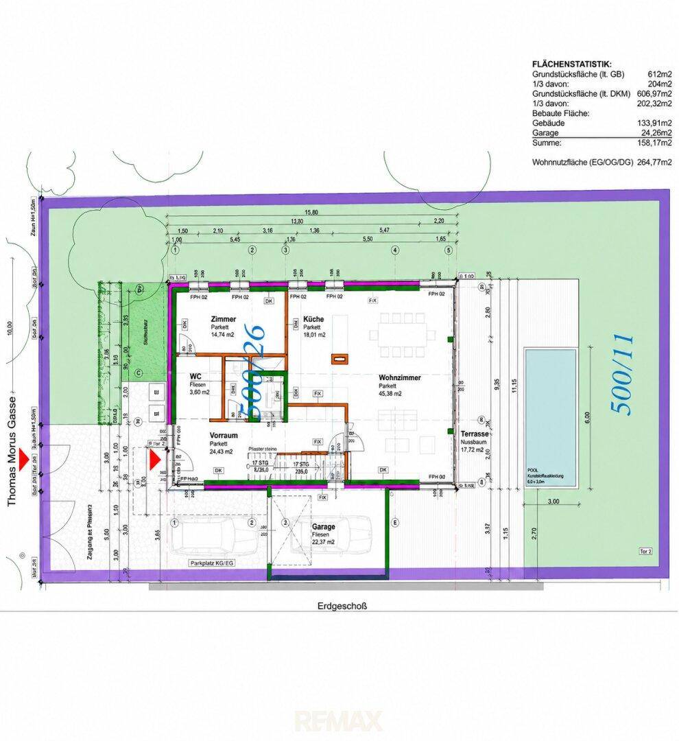 Grundriss des Erdgeschosses mit Wohnzimmer, Küche, Garage, Terrasse und Pool.