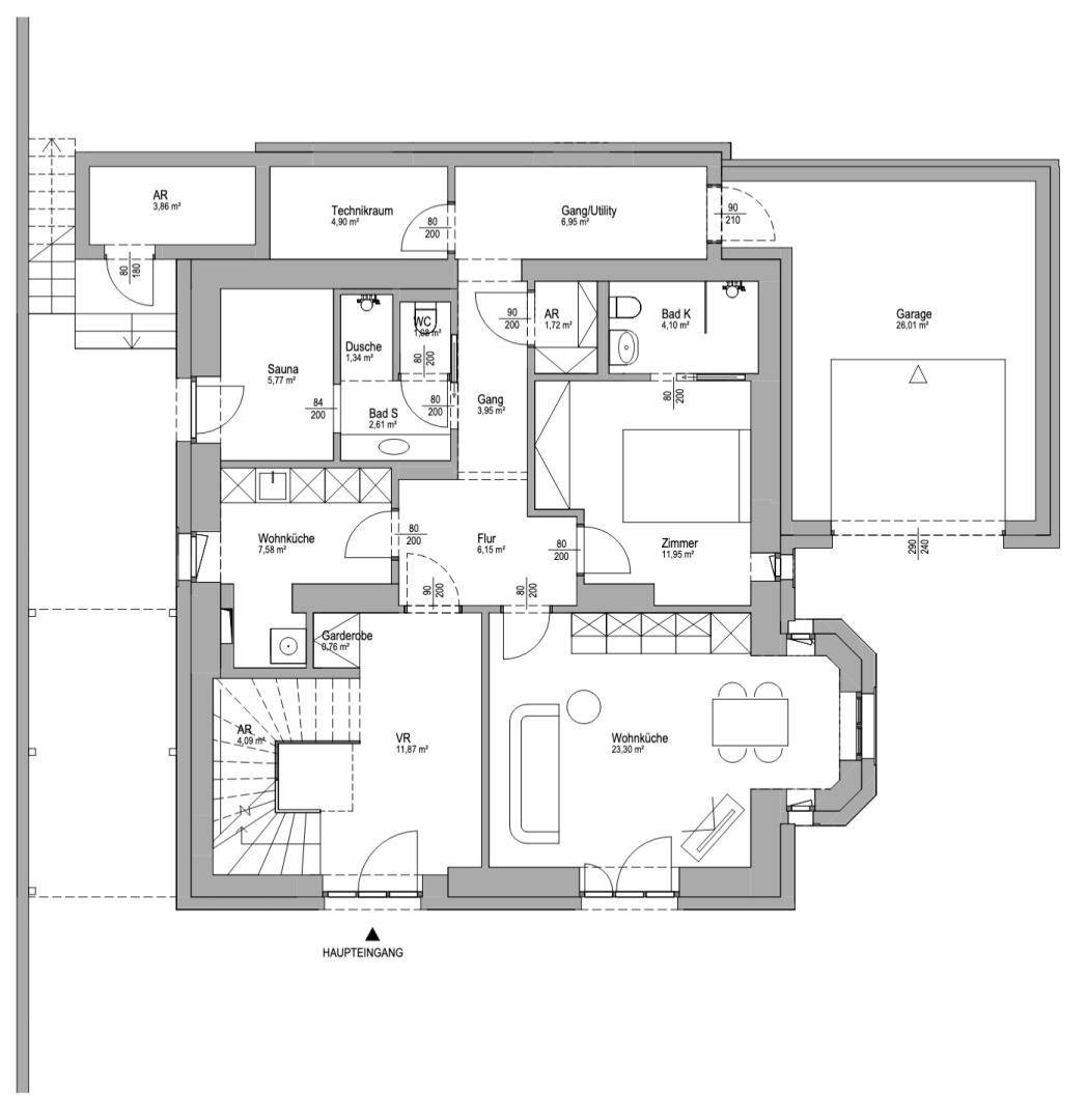 Grundriss des Erdgeschosses mit offener Wohnküche, Zimmer, mehreren Bädern, Sauna und Garage.