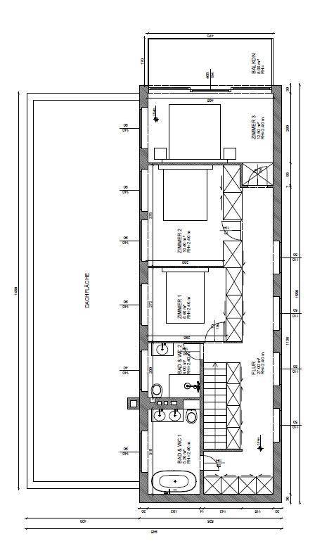 Grundriss des Obergeschosses mit drei Schlafzimmern, zwei Bädern, Flur und einem Balkon mit Dachfläche.