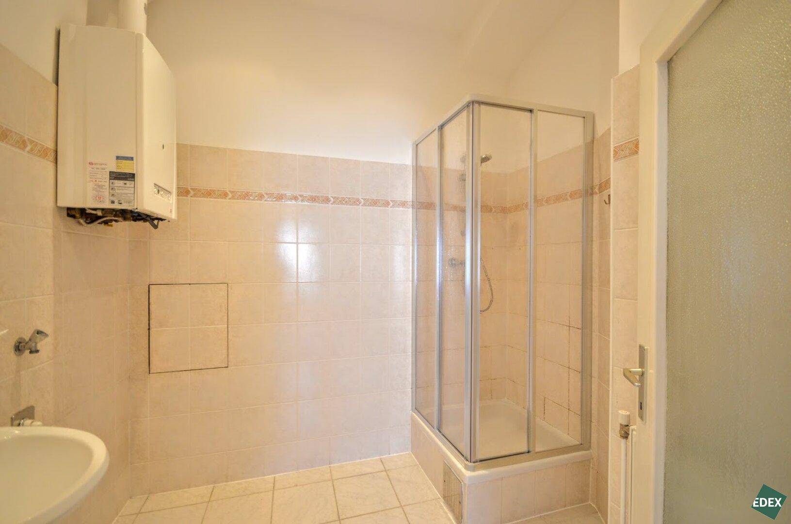 Wundervoller 2-Zimmer-Altbau in Hofruhelage nähe Mariahilfer Straße - View 6