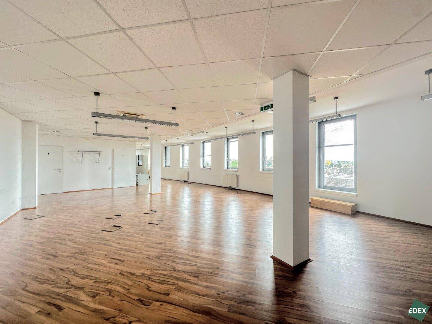 Modernes Büro mit guter Anbindung und Terrasse - Ansicht 3