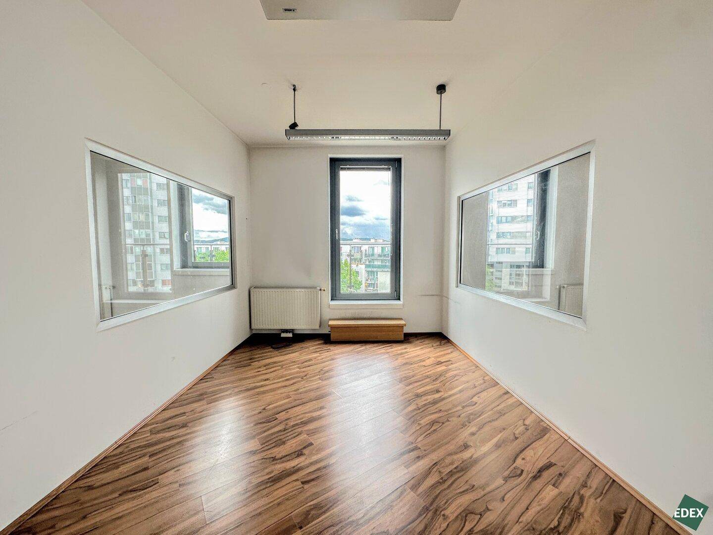 Modernes Büro mit guter Anbindung und Terrasse - Ansicht 5