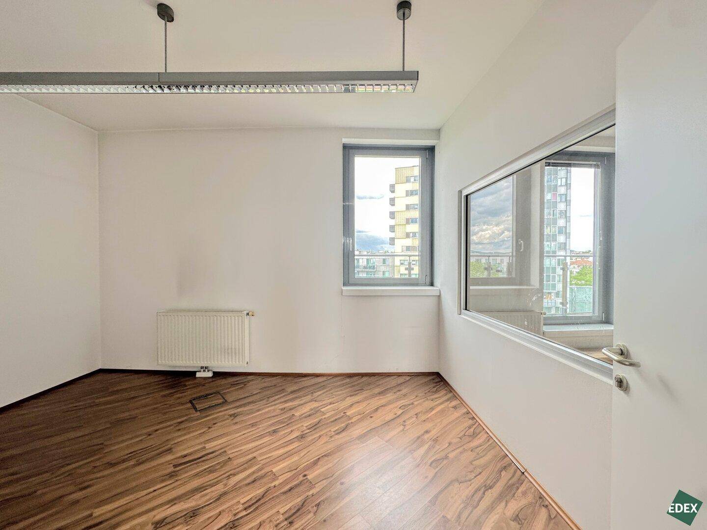Modernes Büro mit guter Anbindung und Terrasse - Ansicht 6
