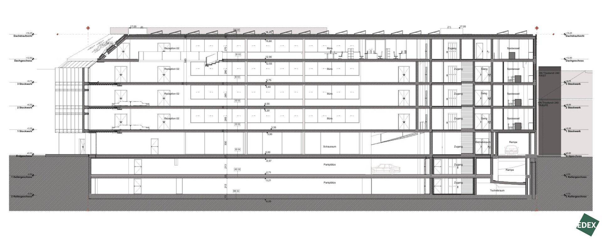 Architektonischer Längsschnitt des Gebäudes mit Einblicken in die Raumaufteilung über mehrere Stockwerke.