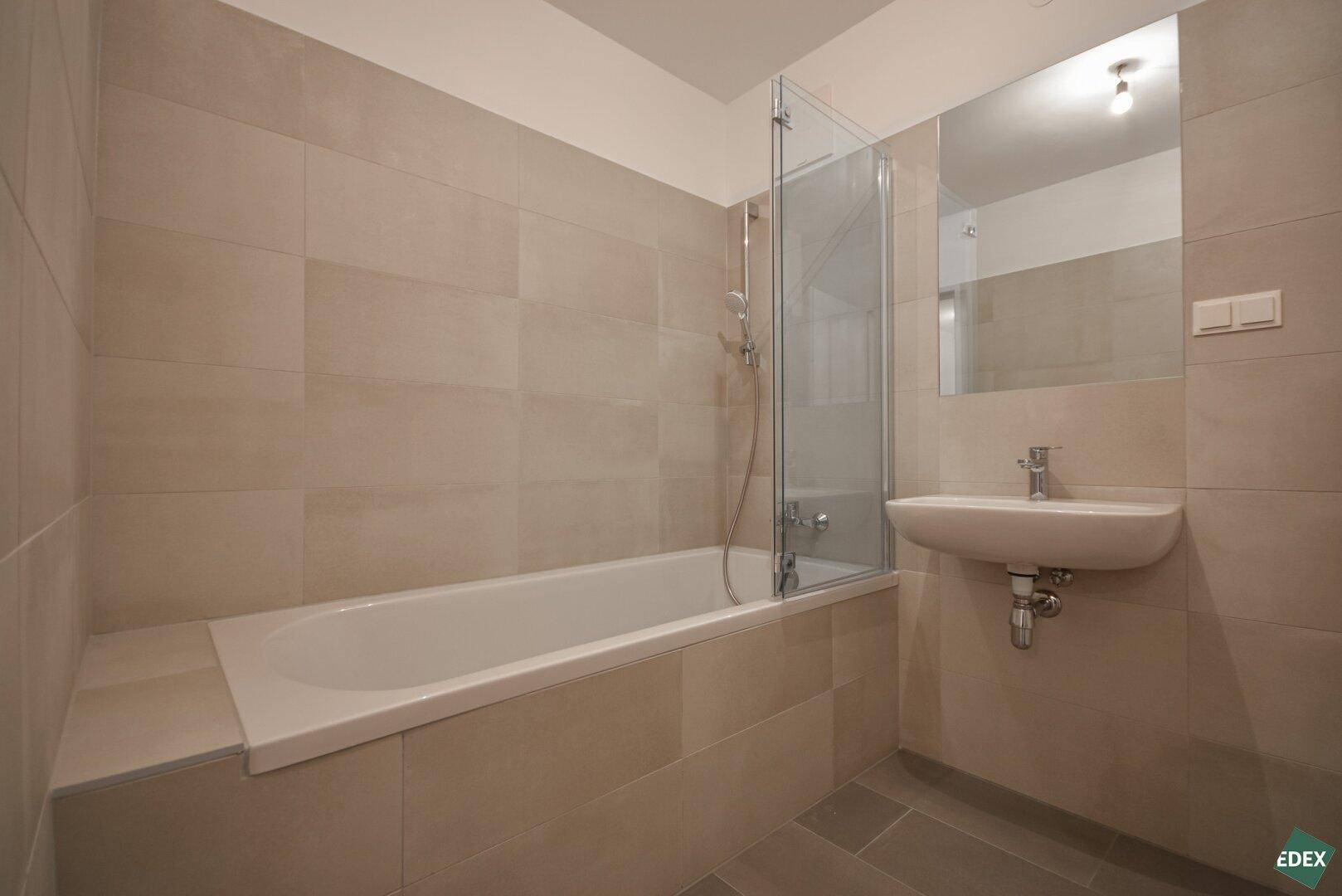 Moderne und helle 2-Zimmer Wohnung mit Loggia nahe Donau - Widok 6