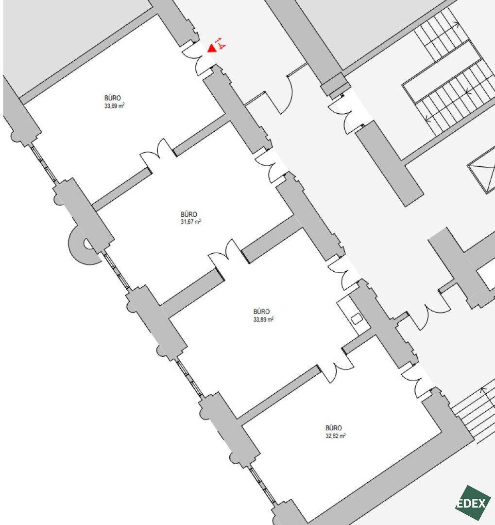 Grundrissplan mit mehreren Büroräumen und Treppenhaus, inklusive Flächenangaben in Quadratmetern.