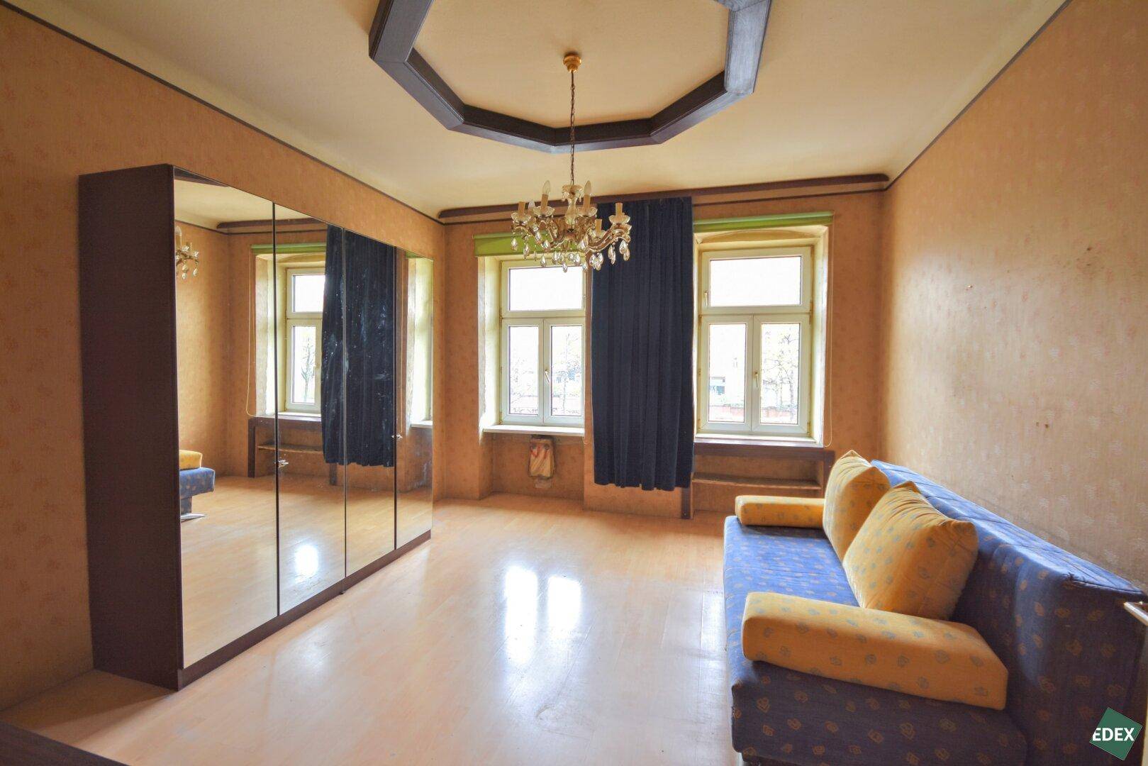 Sanierungsbedürftige 4-Zimmer-Altbauwohnung mit viel Charme - Ansicht 4