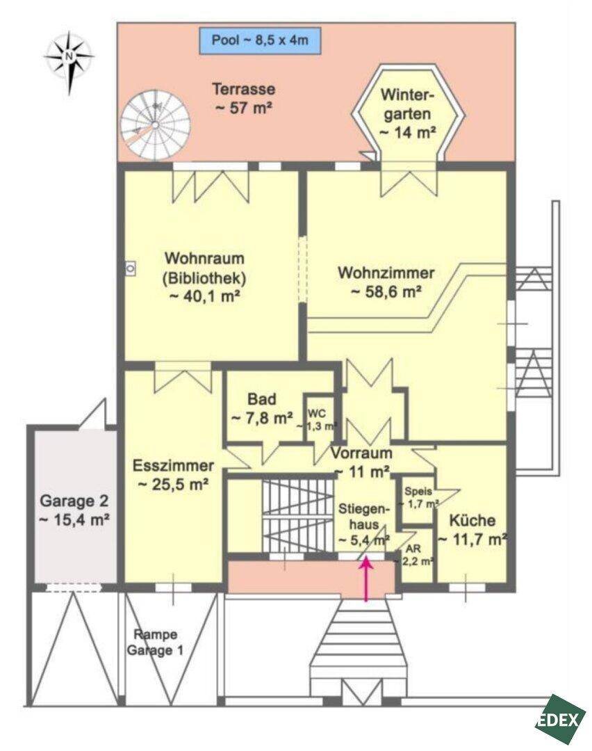 Grundriss des Erdgeschosses mit großzügigem Wohnbereich, Küche, Terrasse, Pool und Wintergarten.