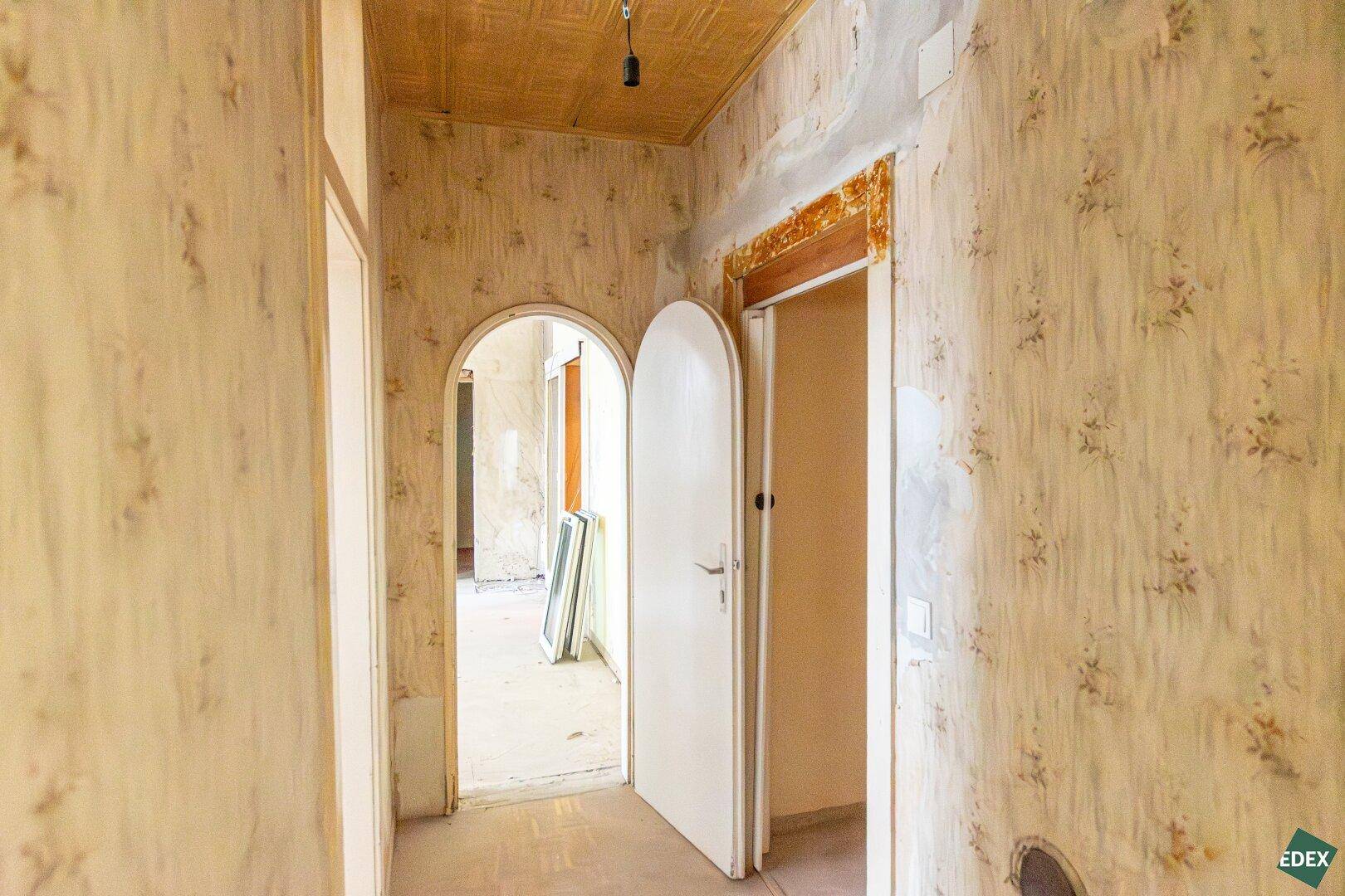 Unmittelbar an der U3 | Sanierungsbedürftige 4-Zimmer Wohnung - Ansicht 5