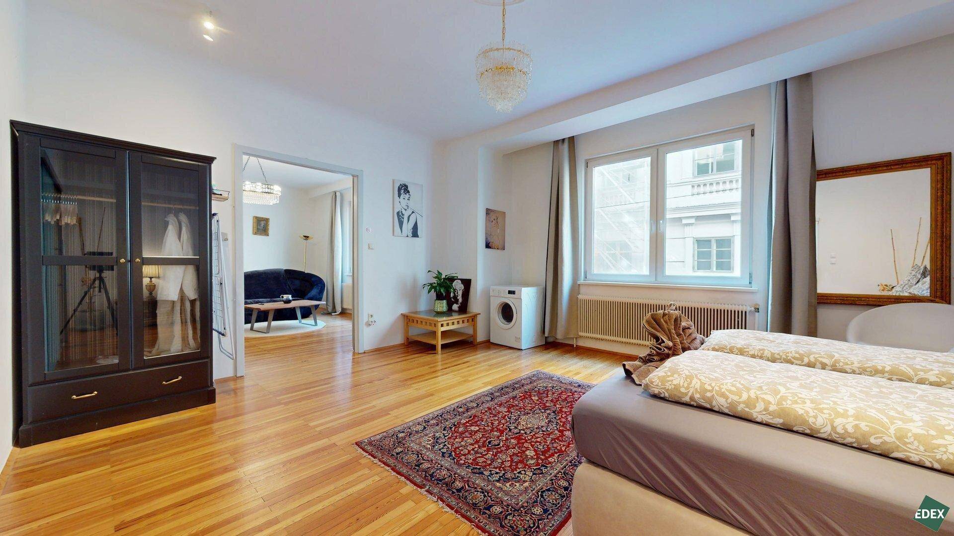Stilvolle 3-Zimmer-Wohnung in bester Innenstadtlage - Ansicht 2