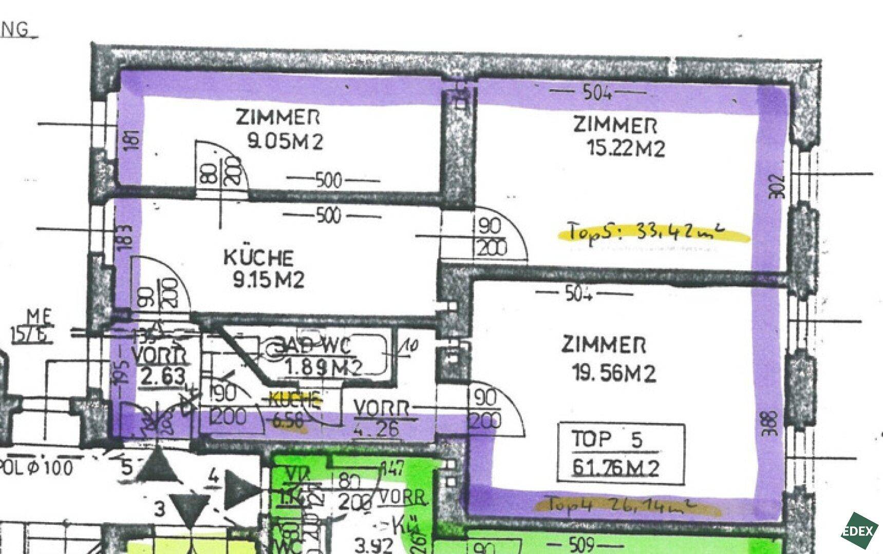 Handgezeichneter Grundriss mit Zimmergrößen und Raumaufteilung der Wohnung.