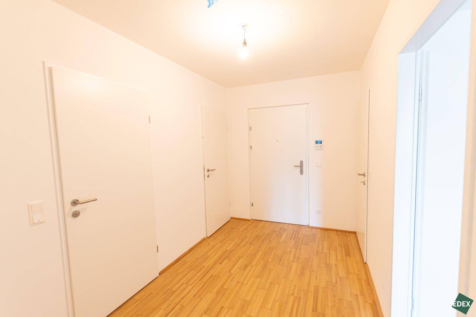 Traumhafter und sehr geräumiger 2-Zimmer-Neubau mit großem Balkon – pohled 5