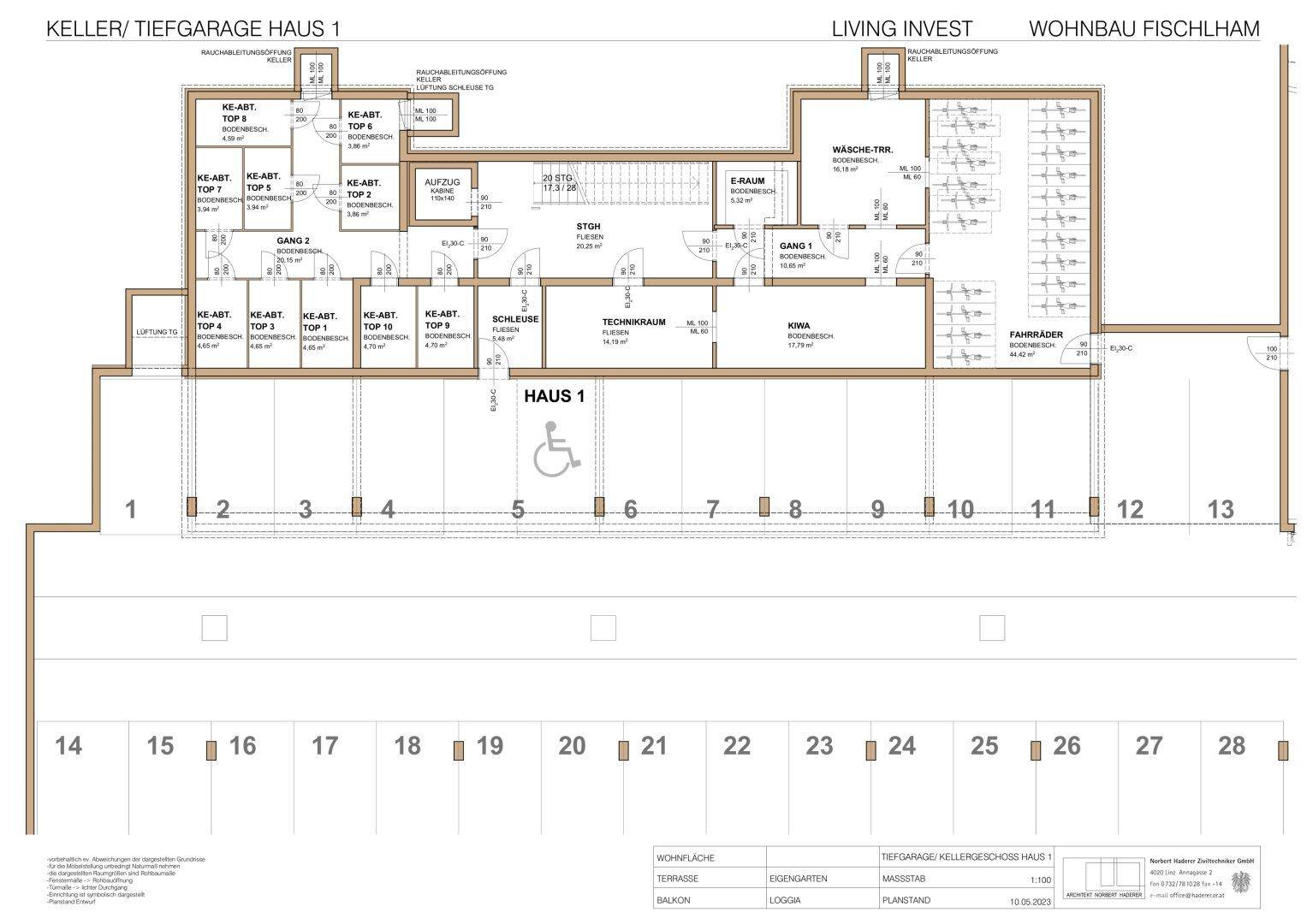 Grundriss des Keller- und Tiefgaragengeschosses von Haus 1 mit Abstellräumen und Parkplätzen.