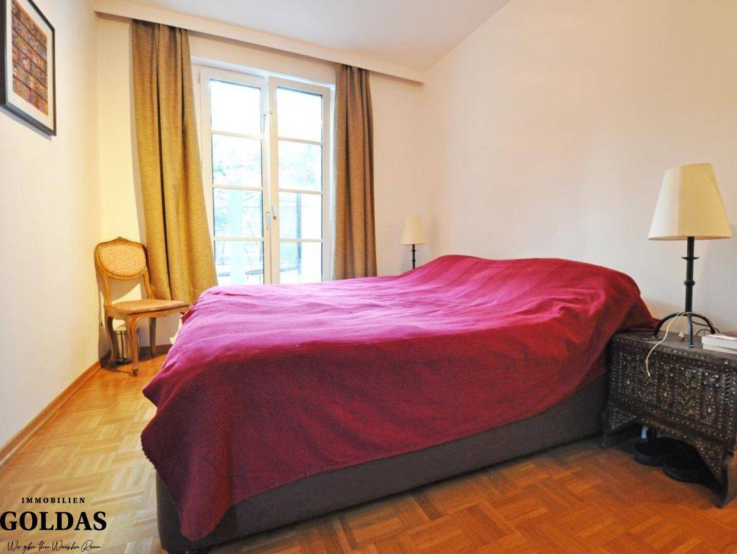 Schlafzimmer 1