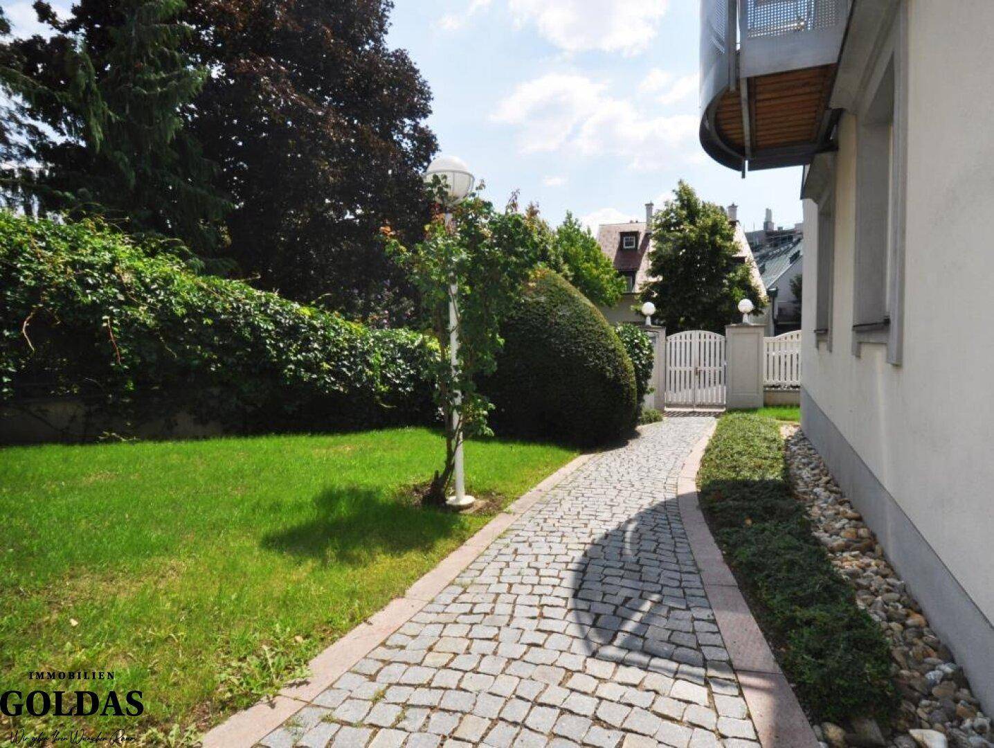 Eingangsbereich Wohnhausanlage