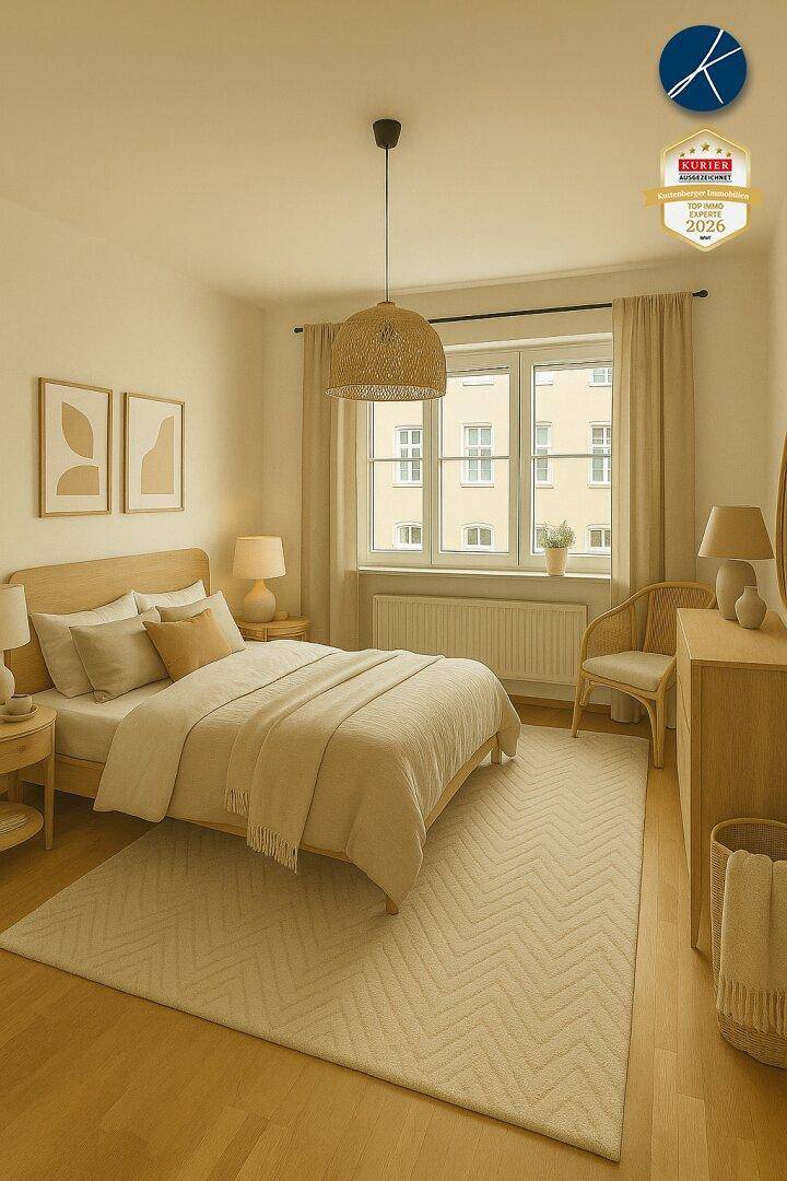 Gemütliches Schlafzimmer mit Holzbett, Parkettboden und großem Fenster, hell und freundlich.