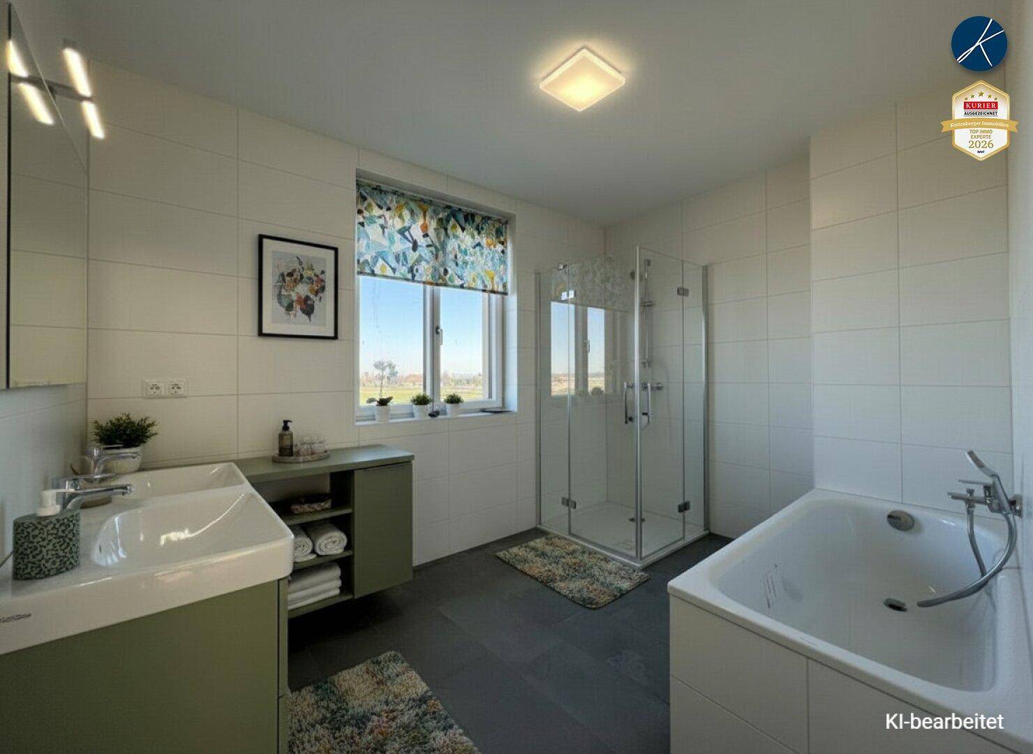 Modern eingerichtetes Badezimmer mit Doppelwaschbecken, Dusche, Badewanne und Fenster.