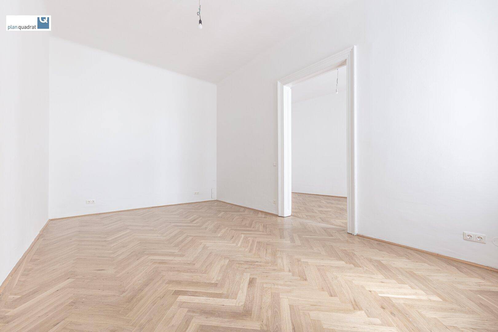 Zimmer 5 (gem. "Grundriss-Skizze") - ca. 21,20 m²