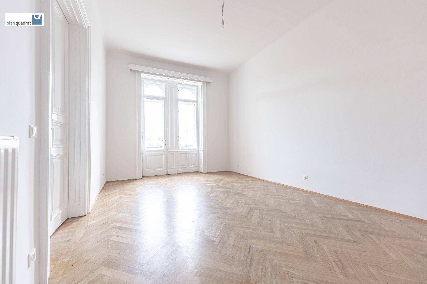 Zimmer 1 (gem. "Grundriss-Skizze") - ca. 23,80 m²