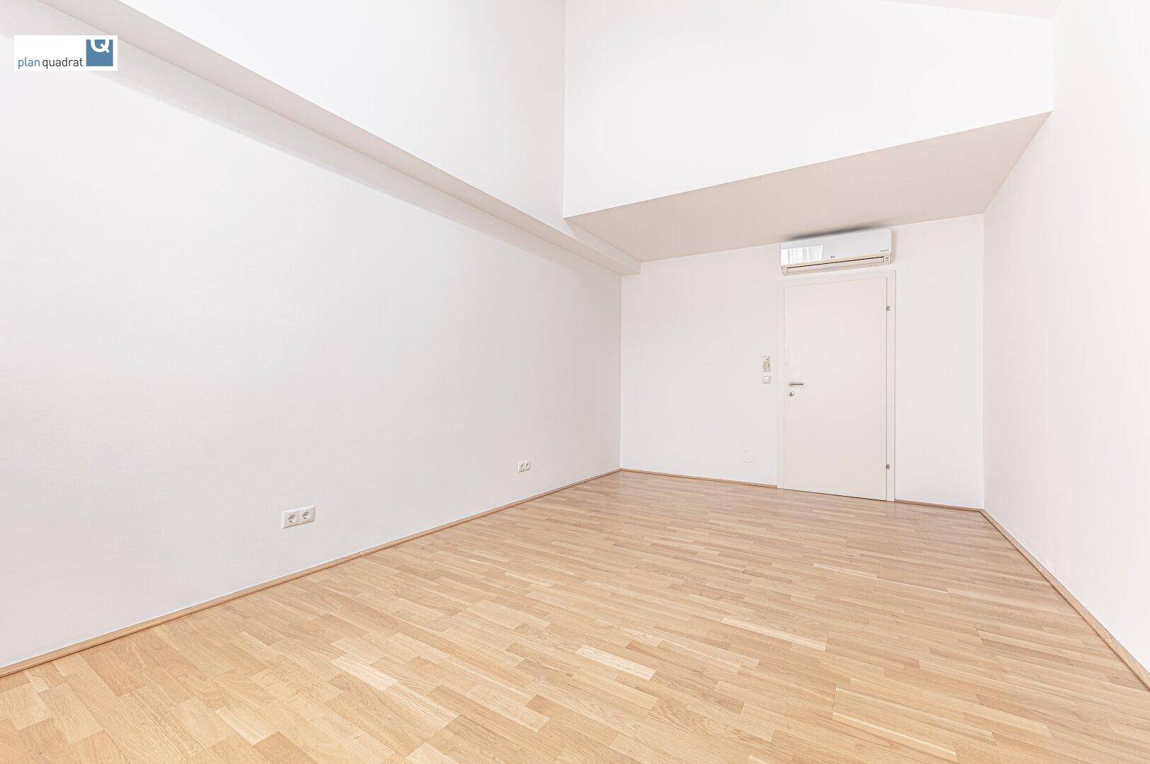 Zimmer 1 (ca. 20 m²) - gem. Grundriss-Skizze